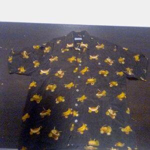 Casual Black Shirt with Yellow Car Print